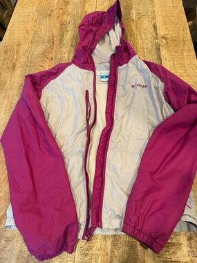 Columbia Magenta and Light Gray Hooded Windbreaker
